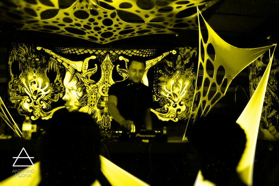 NO NAME Hosted by Filth Union