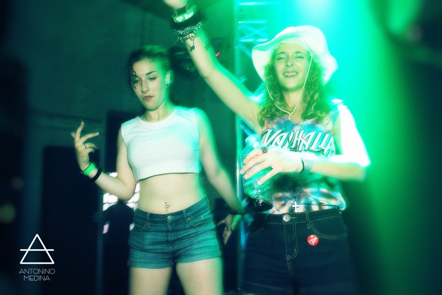 ✟✟✟ SKINS PARTY IX ✟✟✟