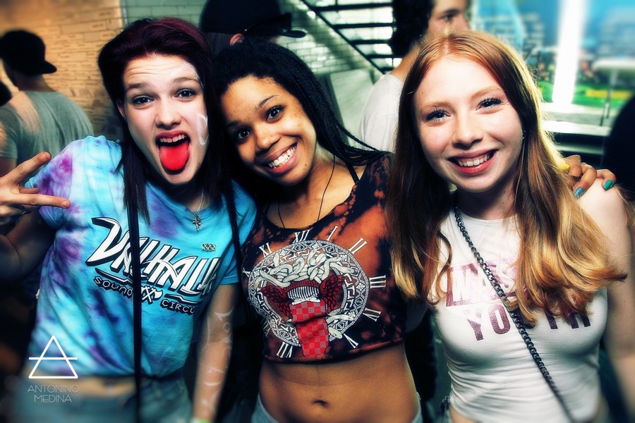 ✟✟✟ SKINS PARTY IX ✟✟✟