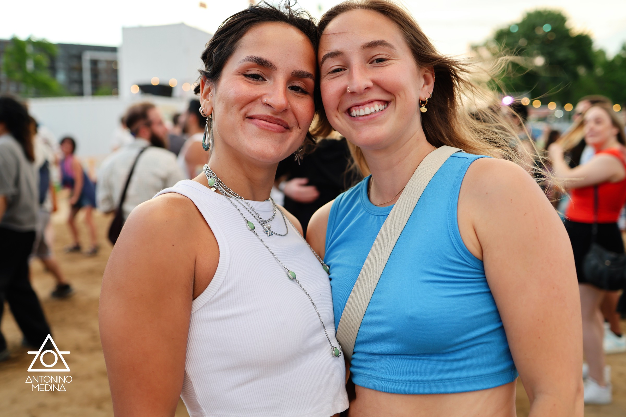 Arielle Roberge - Village au Pied-du-Courant (Disco night: La Ro